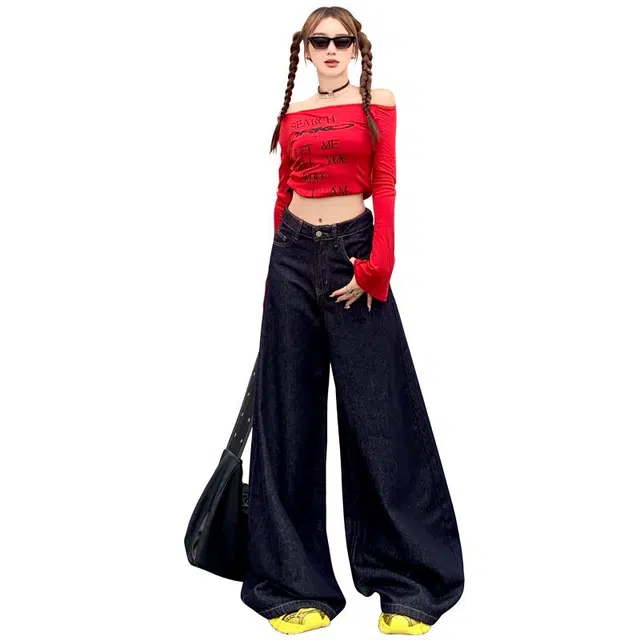 M JEANS STUDIOS 7 2025