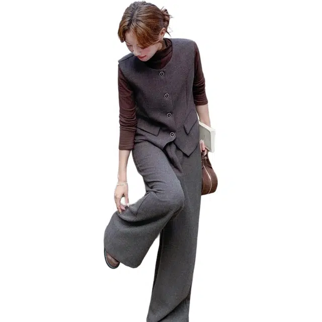 稻草人 高腰设计垂感直筒宽松阔腿拖地长裤马甲打底三件套装 女款