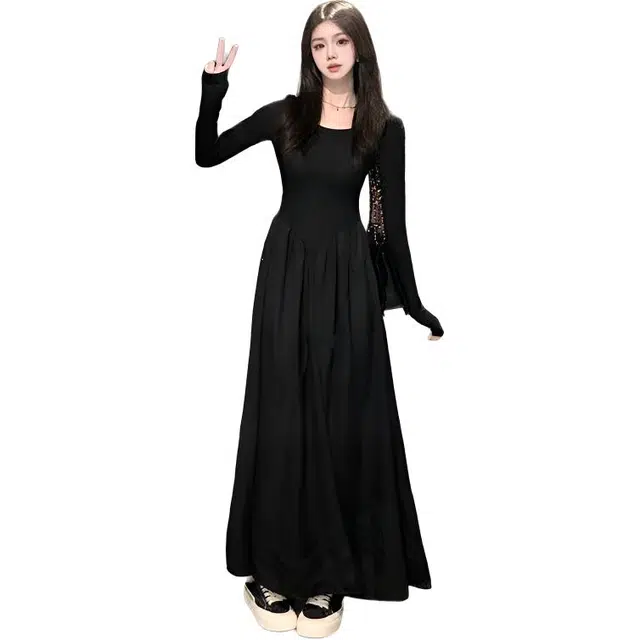 纤丝鸟 法式显瘦收腰设计感拼接赫本风长款小黑裙长袖连衣裙 女款