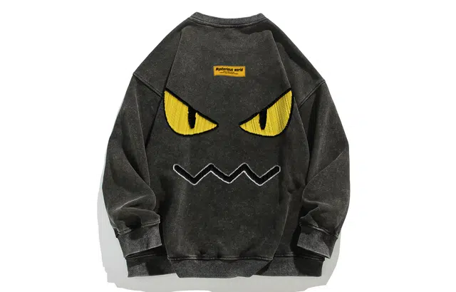 宜而爽 美式高街复古潮牌创意仿刺绣卡通恶魔笑脸图案字母印花水洗做旧宽松休闲落肩长袖上衣日常通勤百搭套头圆领卫衣 男女同款