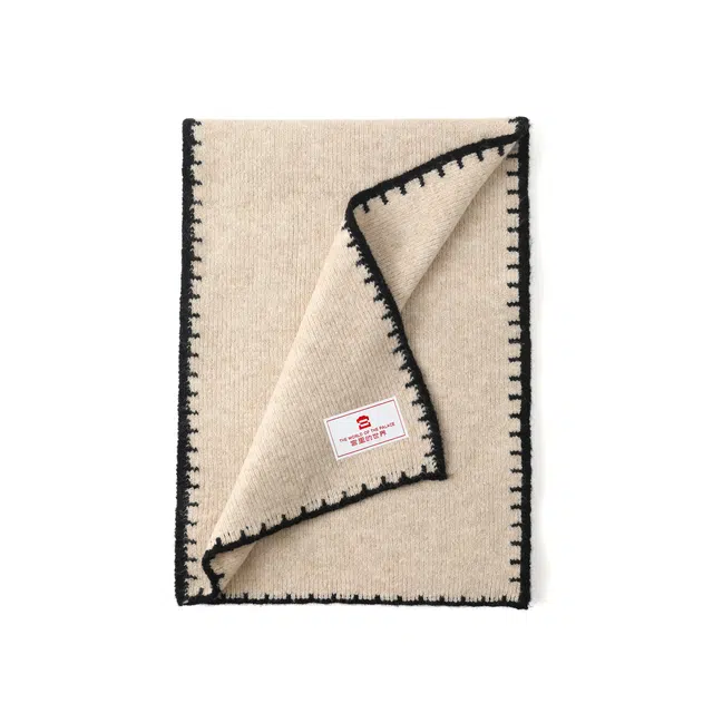 宫里的世界 柔软高级感针织韩版嵌花边框保暖 腈纶 绒线围巾 男女同款情侣款