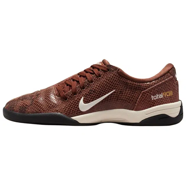 Nike Total 90 III Classic Comfort Brown