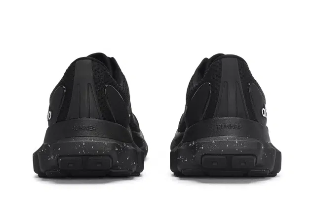 alo yoga Alo Runner 811