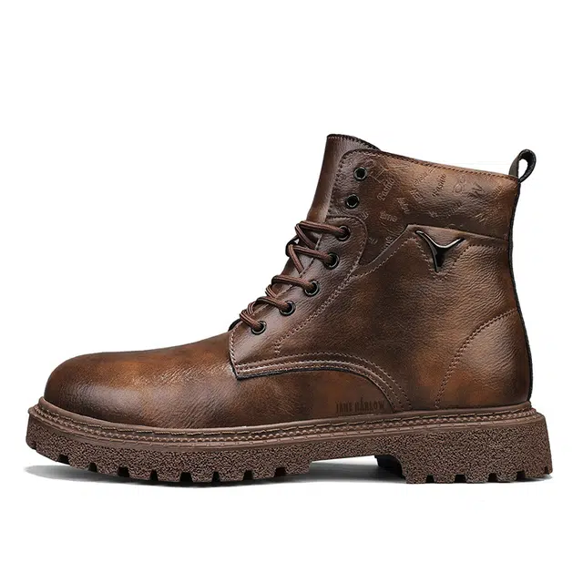 JANE HARLOW Martin Boots