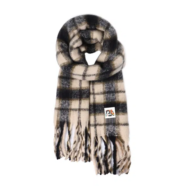 吾皇猫 秋冬季经典英伦格纹仿羊绒保暖流苏高级氛围感围脖披肩 心动礼盒装 聚酯纤维 绒线围巾 男女同款情侣款