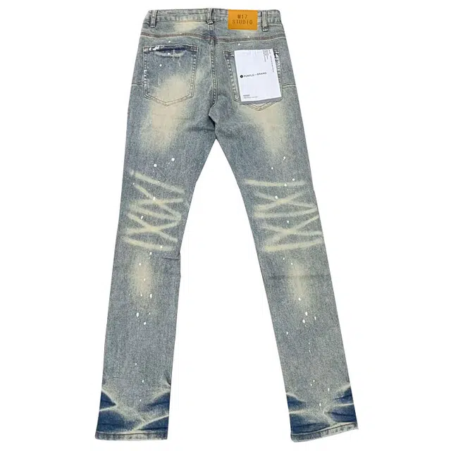 M17 STUDIO logovibecleanfit