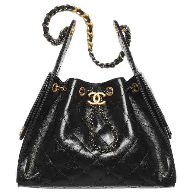 CHANEL 25B C Logo