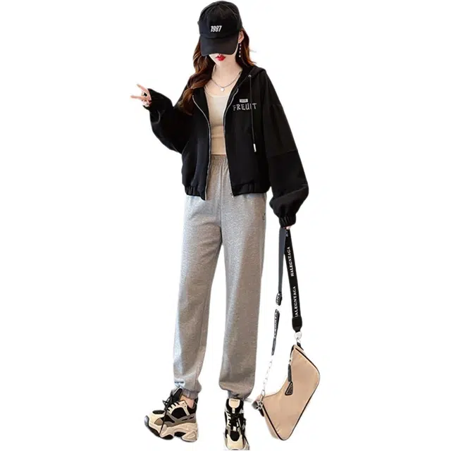 Kiki Clothing Boutique