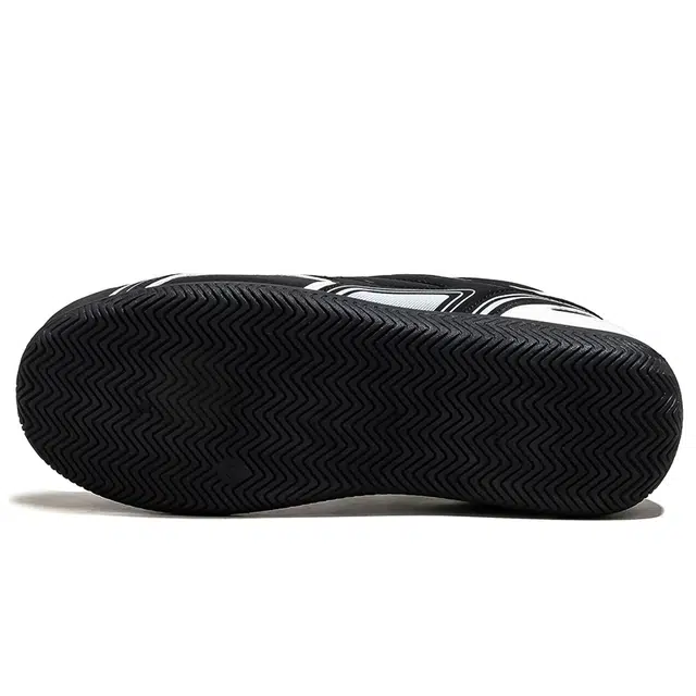 HUANQIU Black White Sneakers