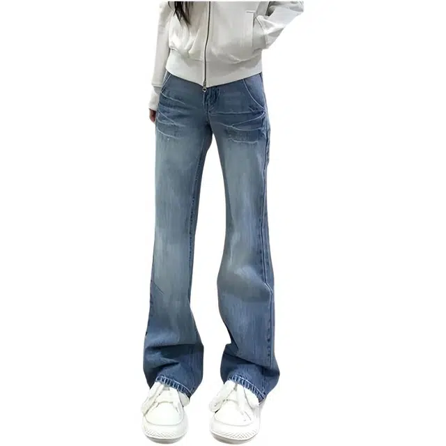 M JEANS STUDIOS 7
