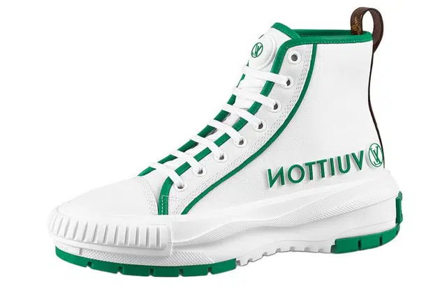 LOUIS VUITTON Squad