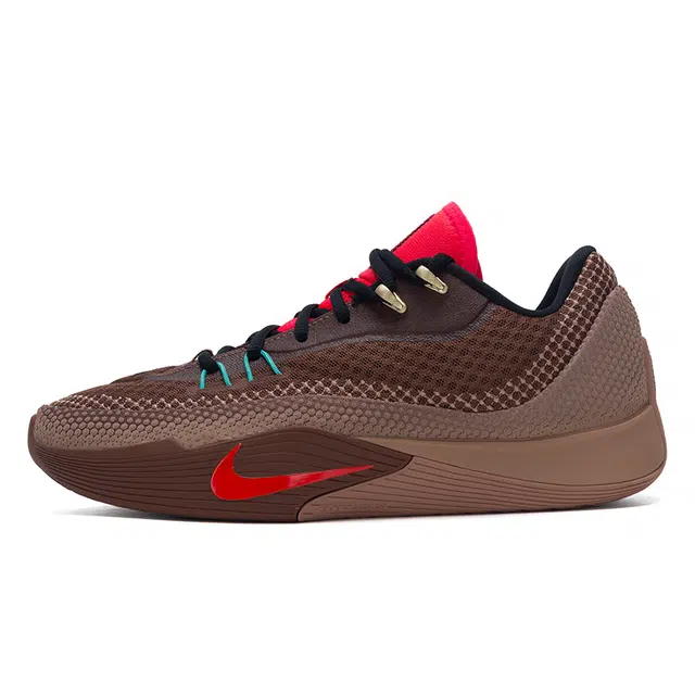 Nike S.T. Flare