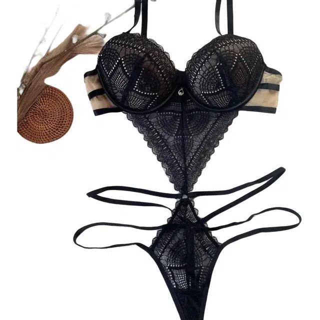 皇室品轩 欧美法式性感睡女套装纯欲风蕾丝免脱吊带塑身内衣裤 女款