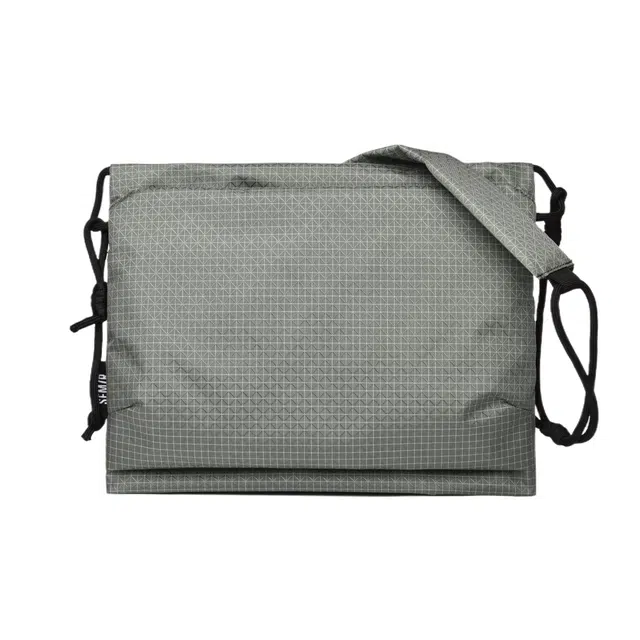 森马 时尚潮流简约轻便百搭 尼龙 斜挎单肩包 男女同款情侣款 多色