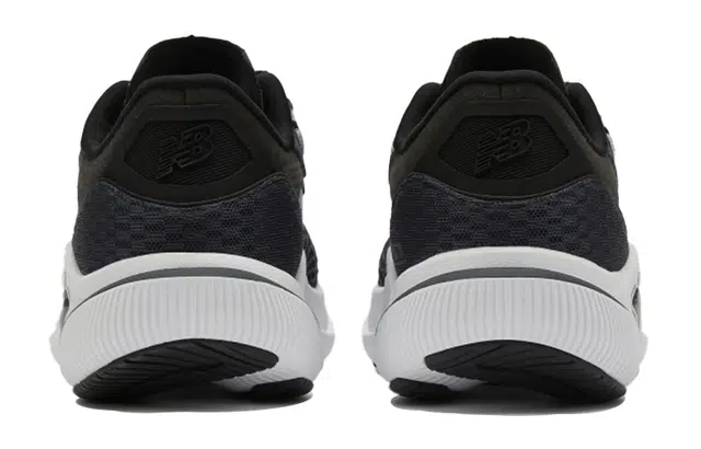 New Balance NB FuelCell