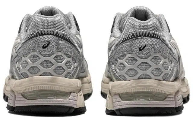 Asics 8