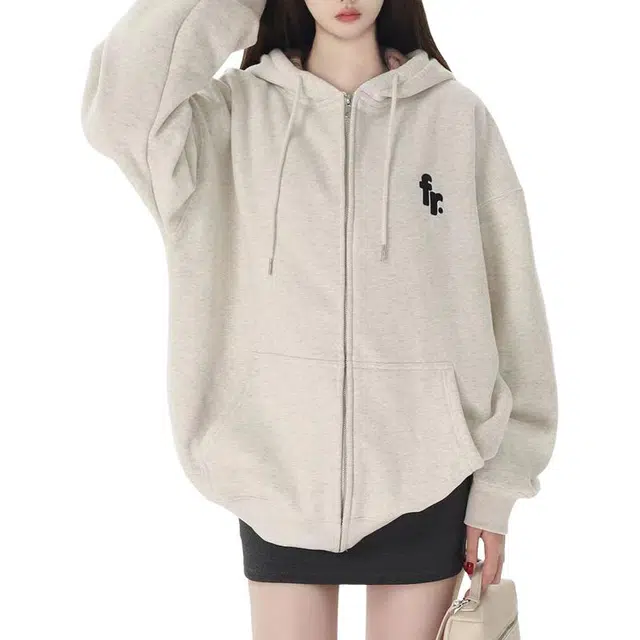 source with u oversize