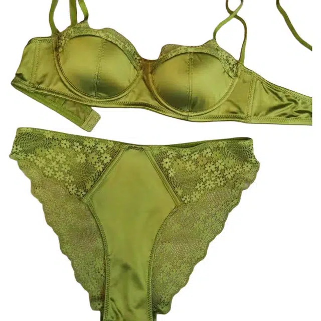 皇室品轩 性感光面蕾丝边法式文胸薄款大胸显小内衣裤套装 女款