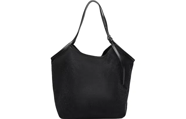 URBAN REVIVO Tote