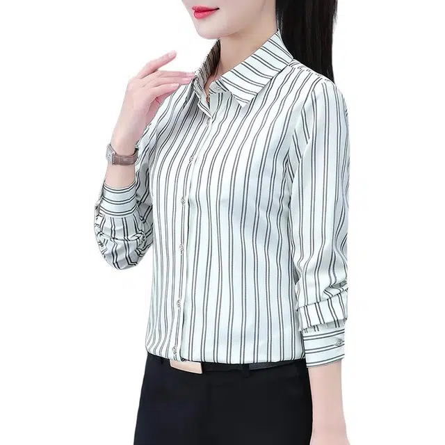 缪斯的诱惑 简约休闲条纹翻领设计宽松舒适修身显瘦柔软亲肤柔顺面料商务日常通勤百搭时尚精致长袖上衣衬衫 女款