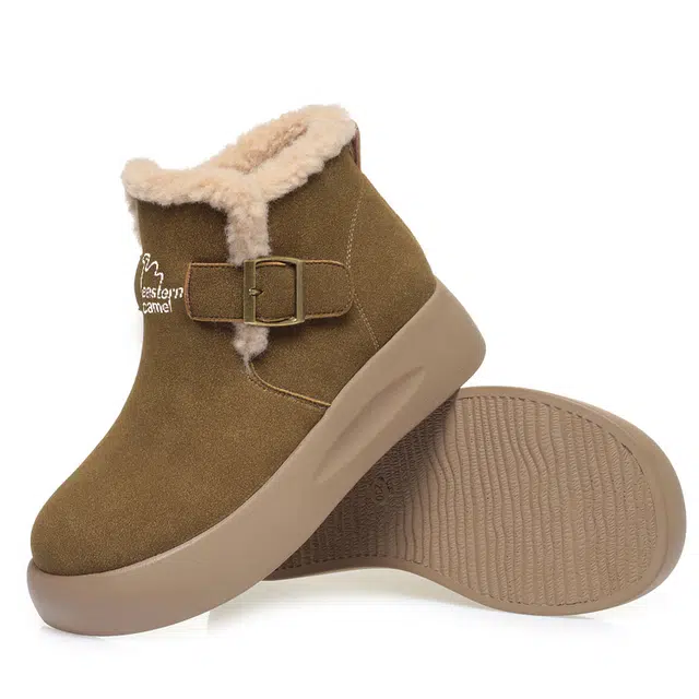 EASTERN CAMEL PU