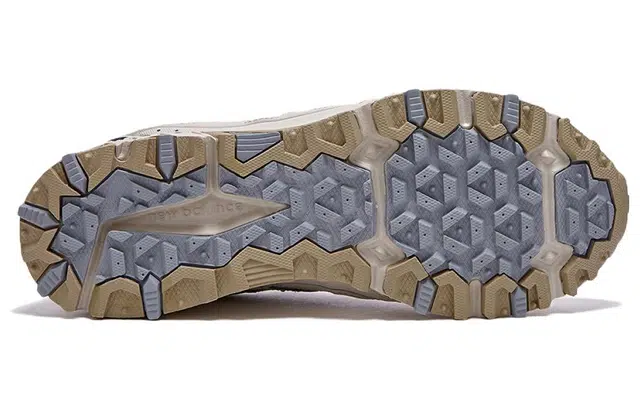 New Balance 410 v5 Grey Gold