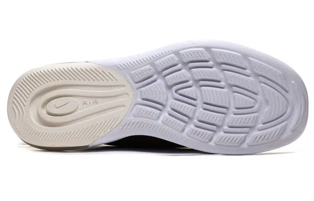 Nike Air Max Axis