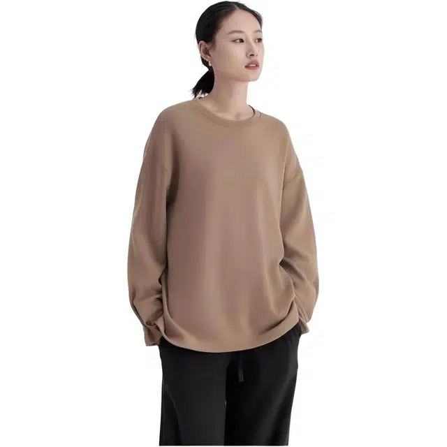 莫代尔 简约舒适宽松版型羊毛暖绒圆领休闲卫衣 女款