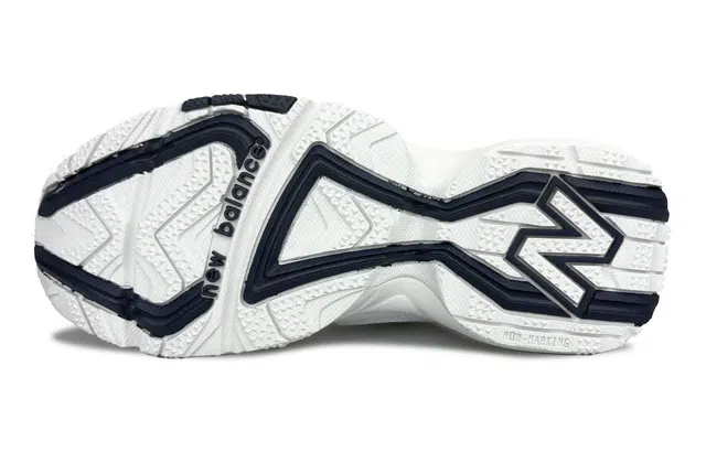 New Balance NB 608