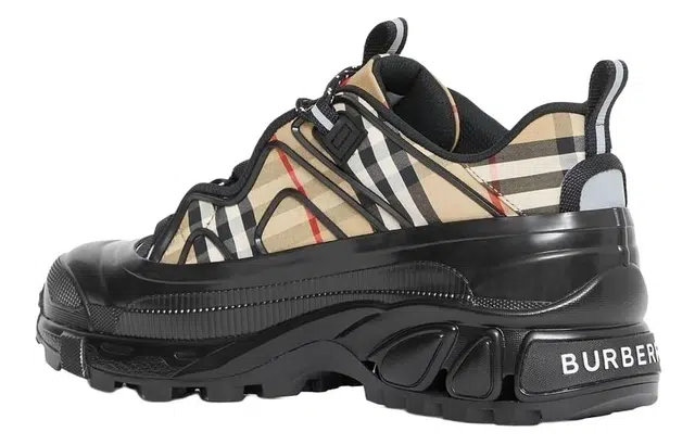 Burberry Arthur