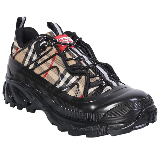 Burberry Arthur