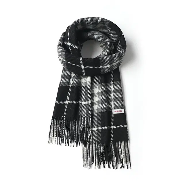 俞兆林 百搭韩版格子保暖简约 聚酯纤维 绒线围巾 男女同款情侣款