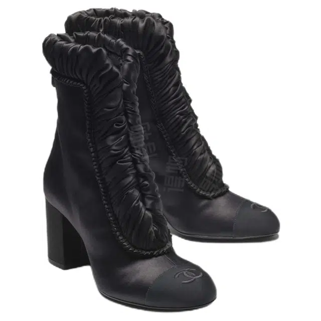 CHANEL 25K Satin Round Toe Ankle Boots