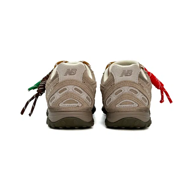 New Balance 204L MIU