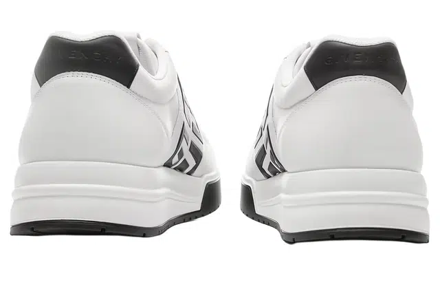 GIVENCHY G4
