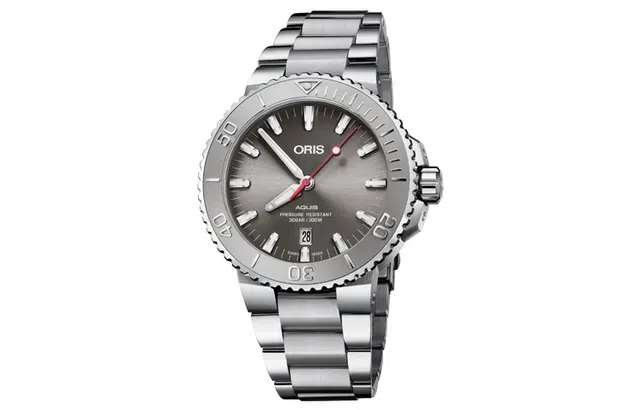 Oris 300 43.5mm 73377304153MB