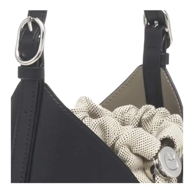 CARLYN MODI PVC