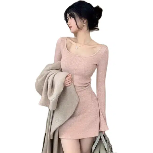 纤丝鸟 法式优雅气质简约时尚领喇叭袖短裙长袖连衣裙 女款