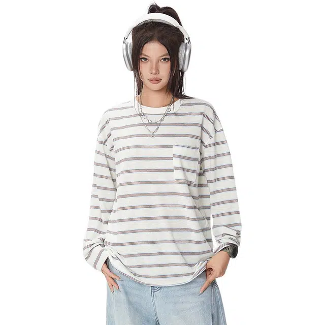 CASTLE WOODS t T