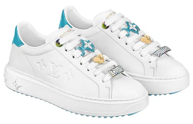 LOUIS VUITTON Time Out