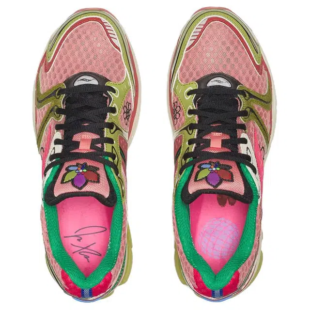 Jae Tips x Saucony ProGrid Triumph 4