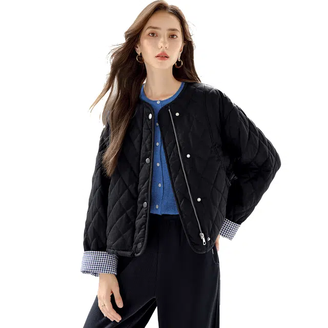 她池 格纹拼接短款圆领单排扣落肩长袖棉服 女款 黑蓝色
