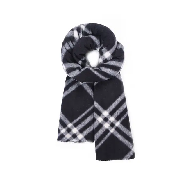 雅鹿优选 高级感百搭黑白条纹亲肤保暖 心动礼盒装 聚酯纤维 绒线围巾 男女同款情侣款