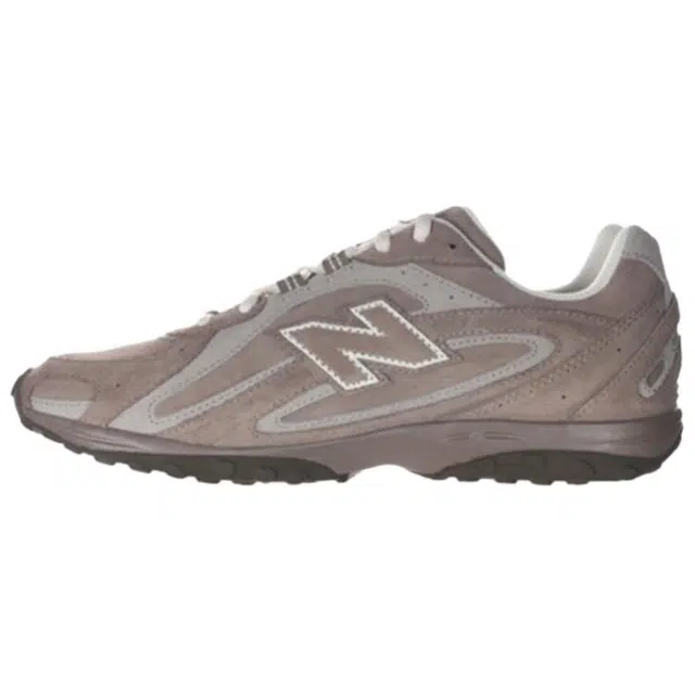 New Balance 204L MIU