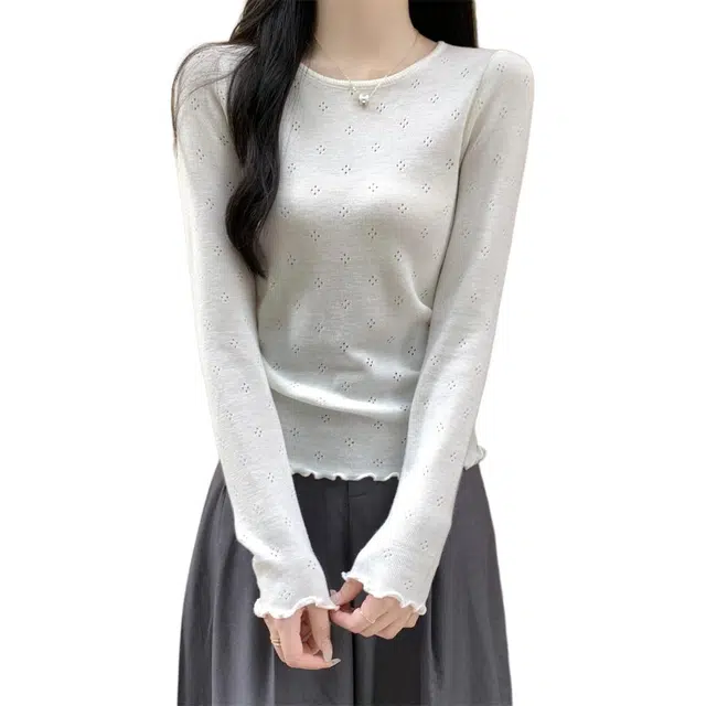 思蓓儿 秋季韩版木耳边勾花镂空圆领长袖打底女针织衫 女款