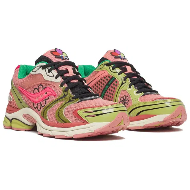 Jae Tips x Saucony ProGrid Triumph 4