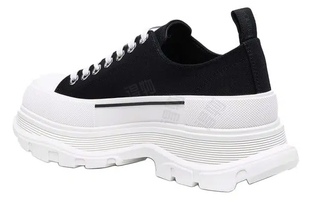 Alexander McQueen Tread Slick