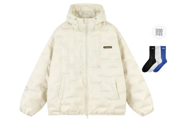 港仔文艺男 美式学院风轻薄轻量化压印工艺菱形格可调节帽檐撞色字母小标手臂徽章加厚保暖面包服休闲百搭宽松简约连帽羽绒服 男女同款