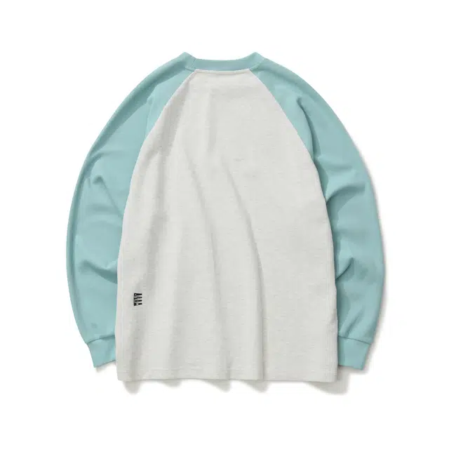 nautica white sail logoT
