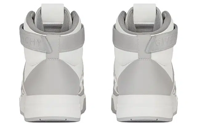 GIVENCHY G4